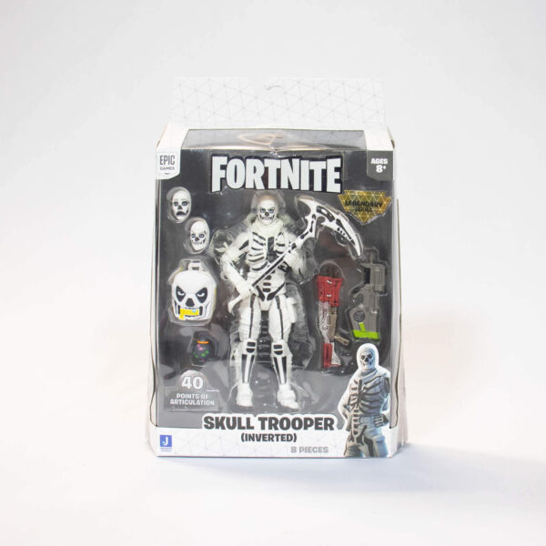 Boneco Skull Trooper Fortnite Legendary Series